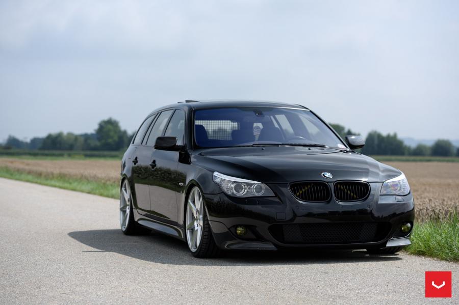  BMW 5-Series Touring on Vossen Wheels (CV7) 2016 года  (фото 25 из 25)